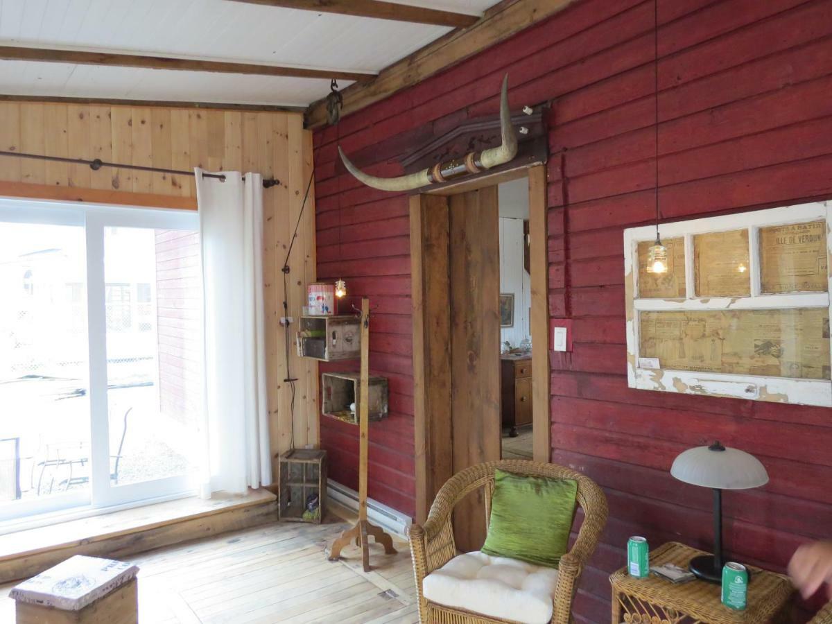 La Vieille Maison Rouge Saint-Tite Ngoại thất bức ảnh